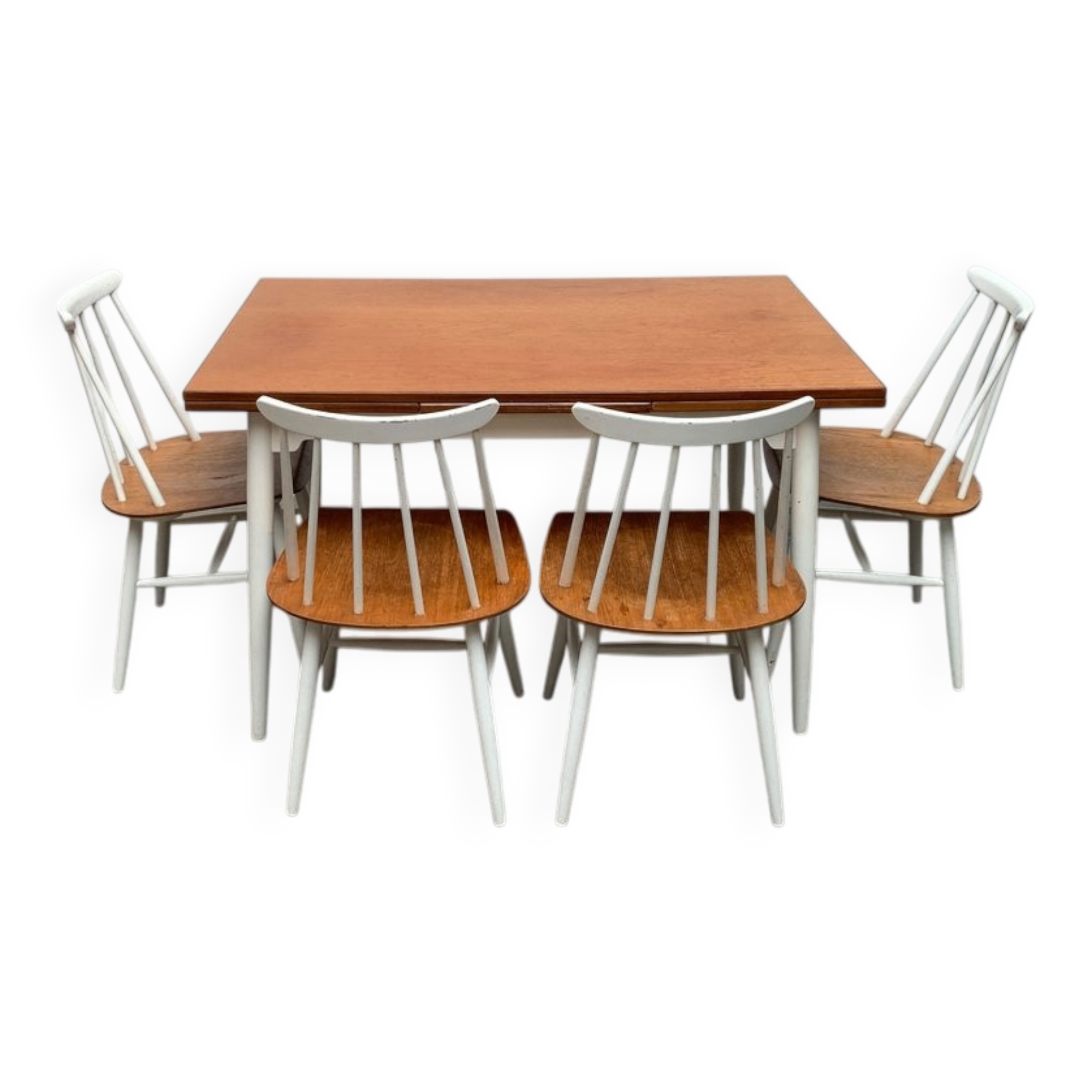 Teak mid-century table and Fanett chairs by Ilmari Tapiovaara for Asko, set of 5.