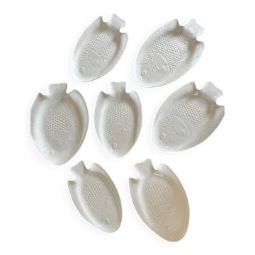 Service d'assiettes et plat en porcelaine poisson