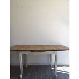 Shabby table with extension cords