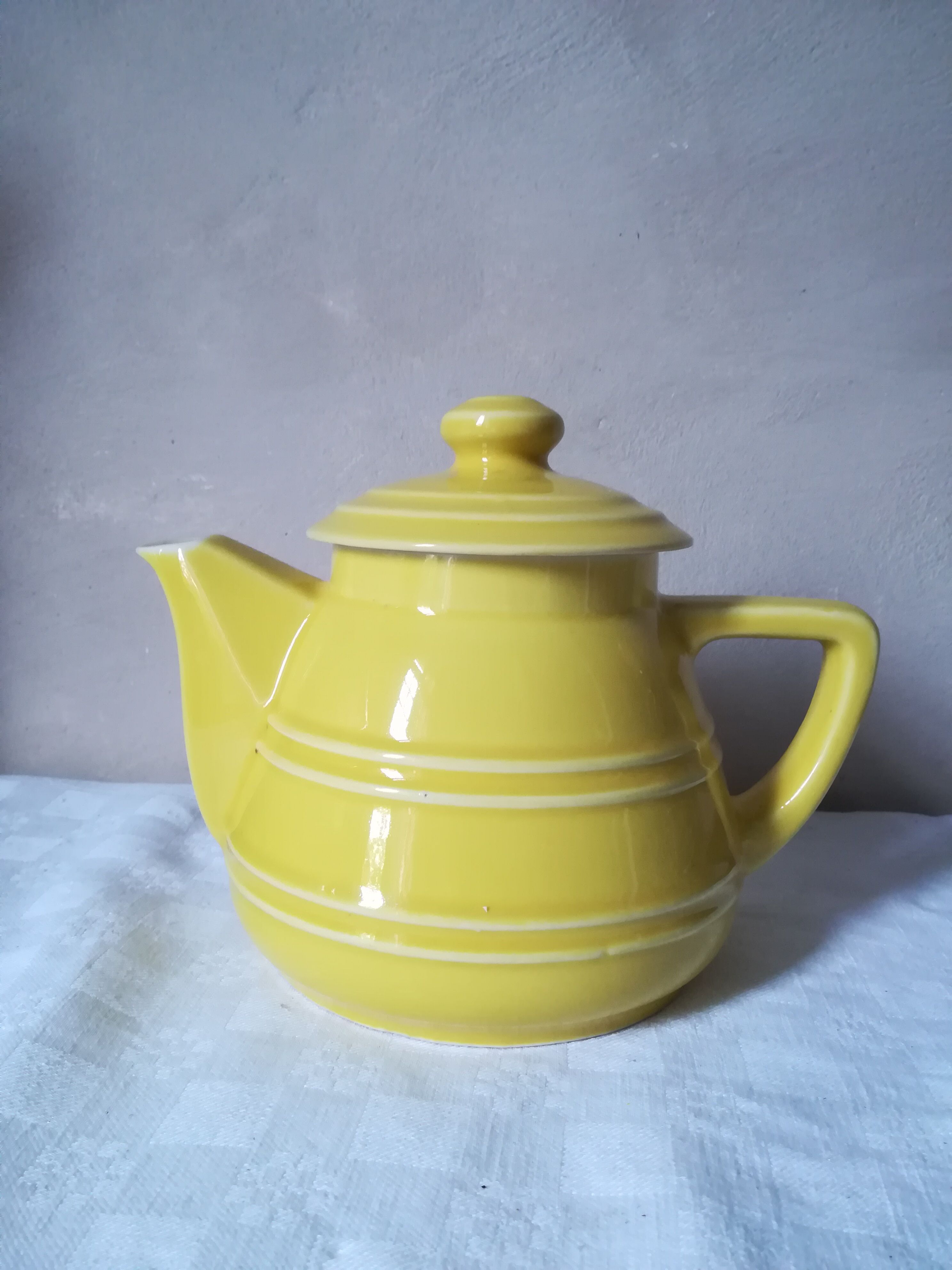 Art deco earthenware teapot/coffee maker