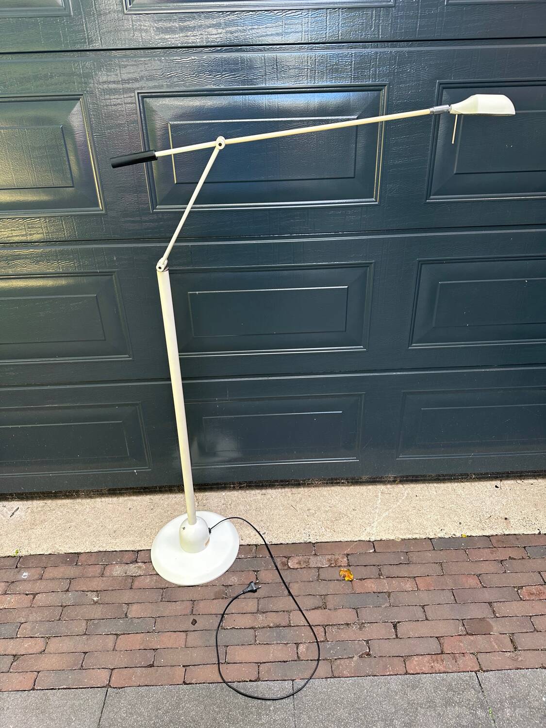 Italian white space age floor light