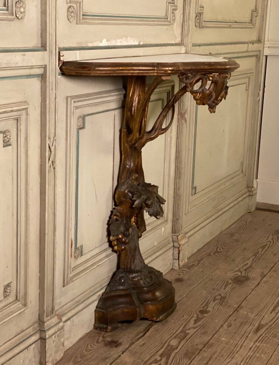 Console en bois sculpté et doré, Italie du Nord, XIXème siècle