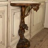 Console en bois sculpté et doré, Italie du Nord, XIXème siècle