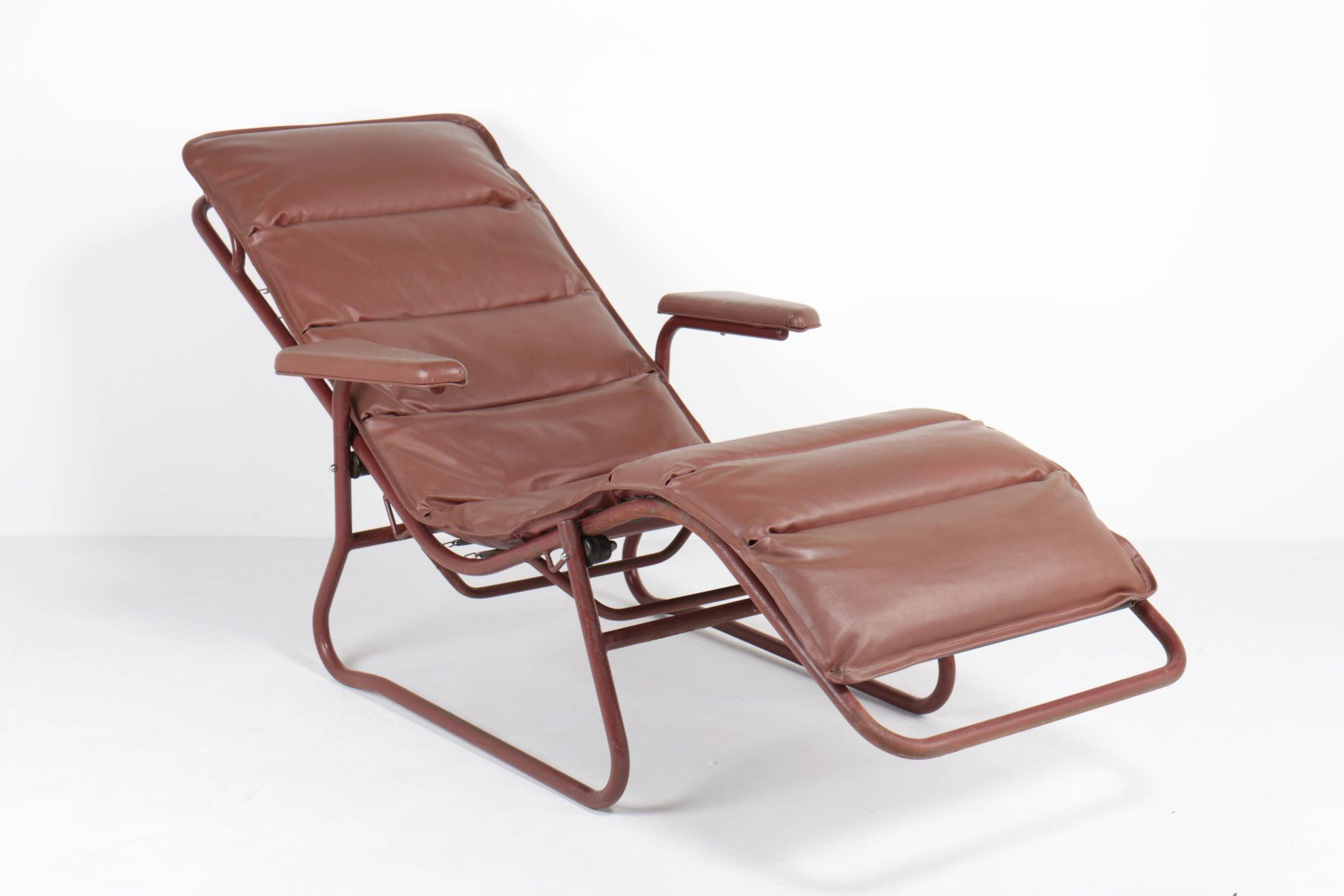 Chaise longue de Jean Lesage, édition Airborne, années 50
