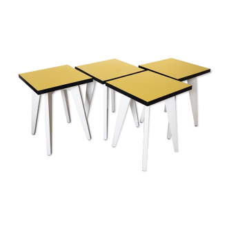 Lot 4 tabourets bois et formica jaune noir et blanc