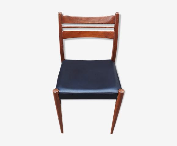 Chaise en teck et skaï noir de style scandinave
