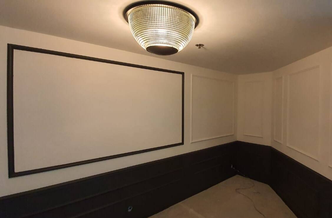 Black holophane wall light