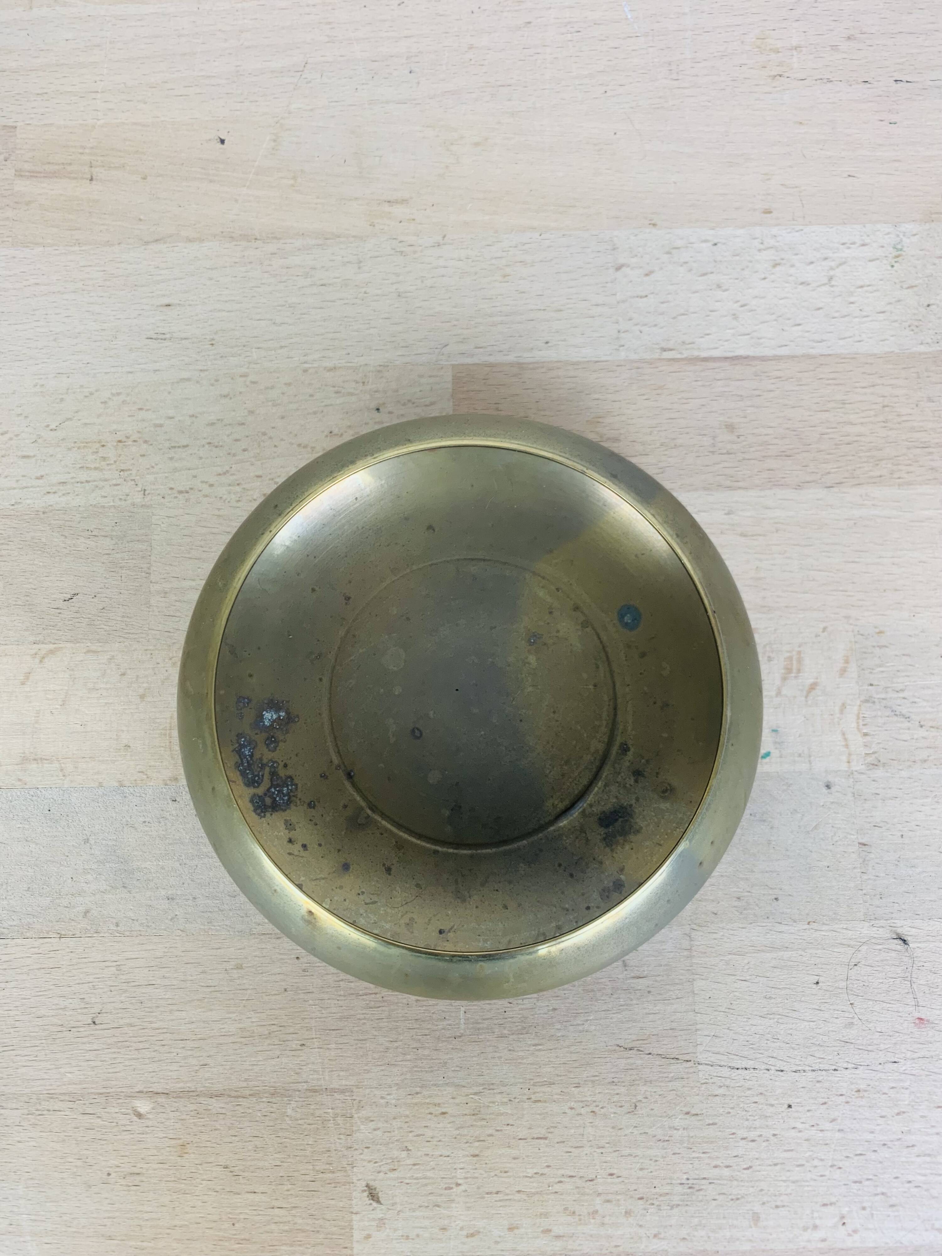 Vintage round gold-plated brass pocket tray