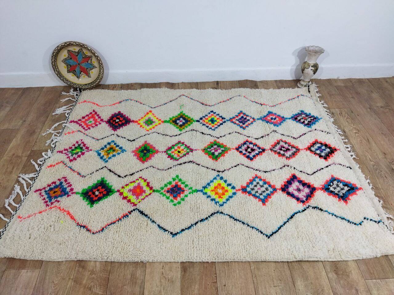 Handcrafted Moroccan Berber Rug 197 X 153 CM