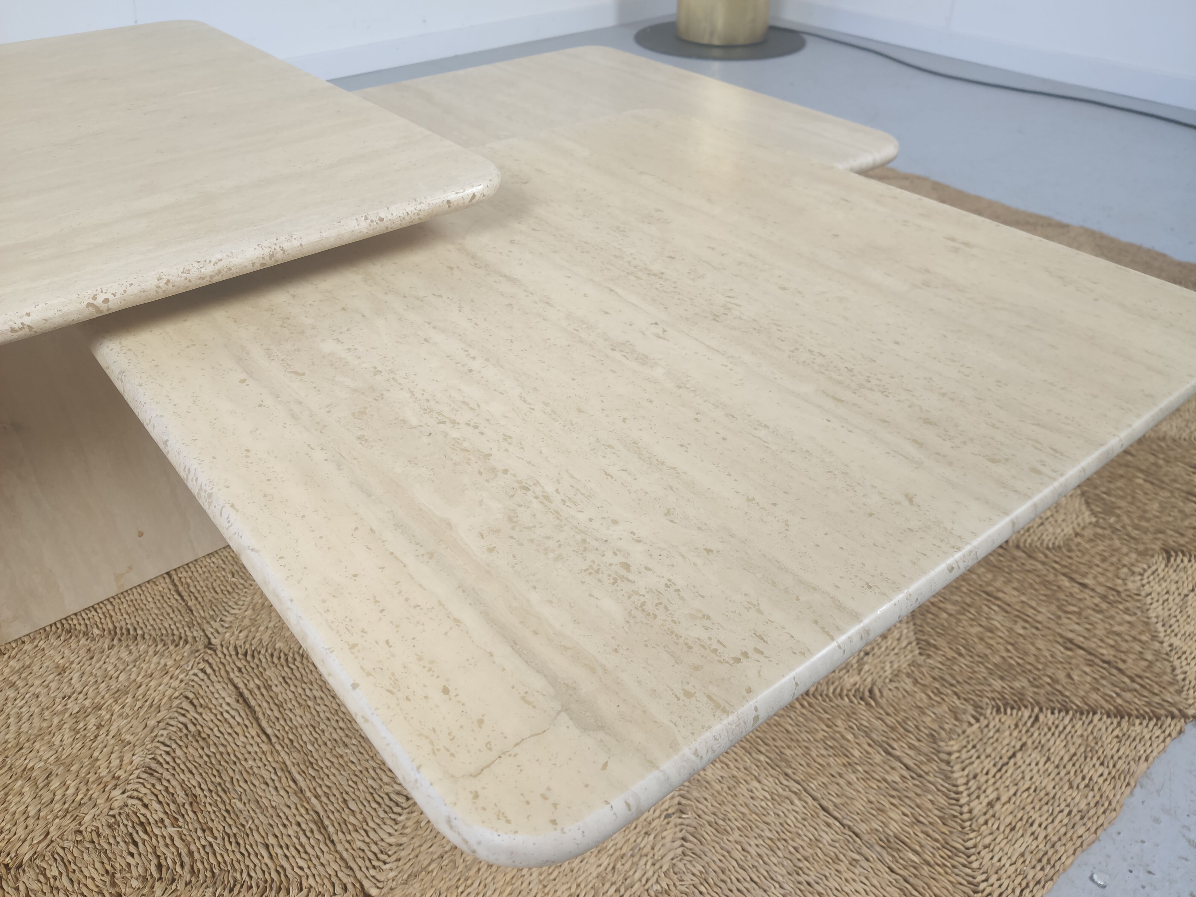 Table travertine 80s