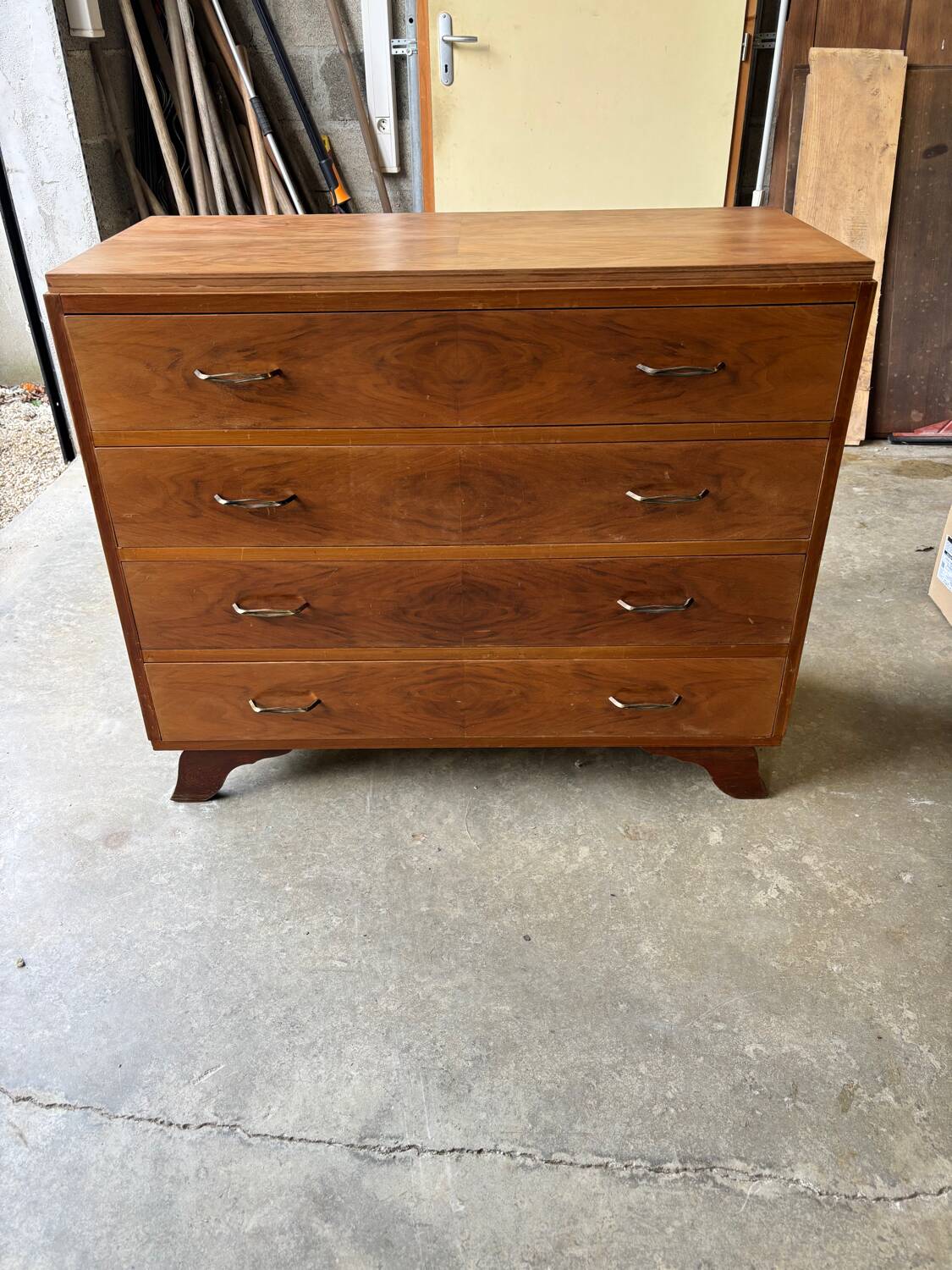 Vintage chest of drawers
