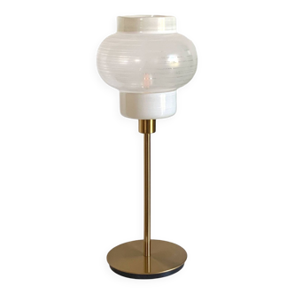 Lampe à poser avec un abat-jour ancien en verre, style années 70