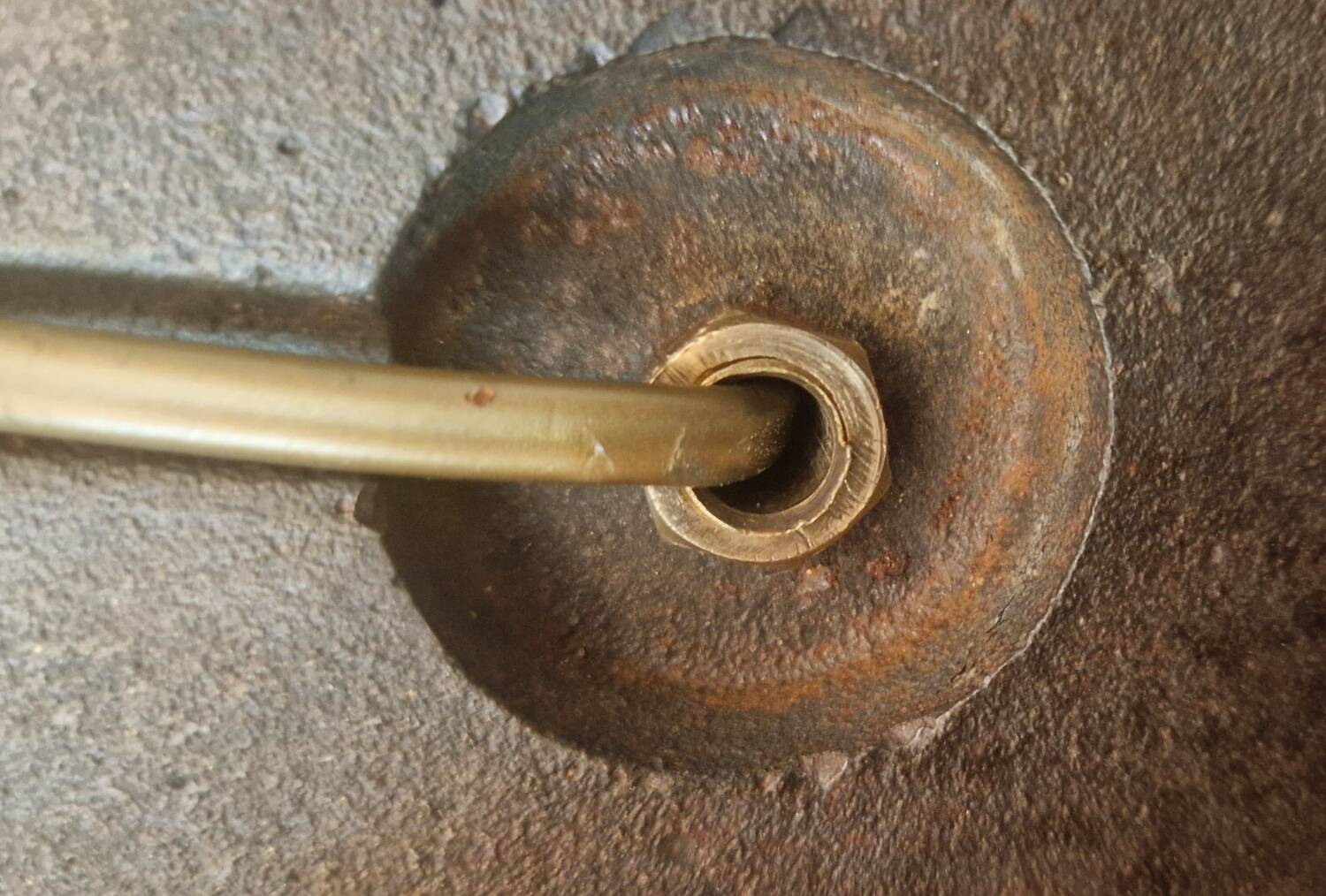 Art Nouveau style lamp by Müller Frères