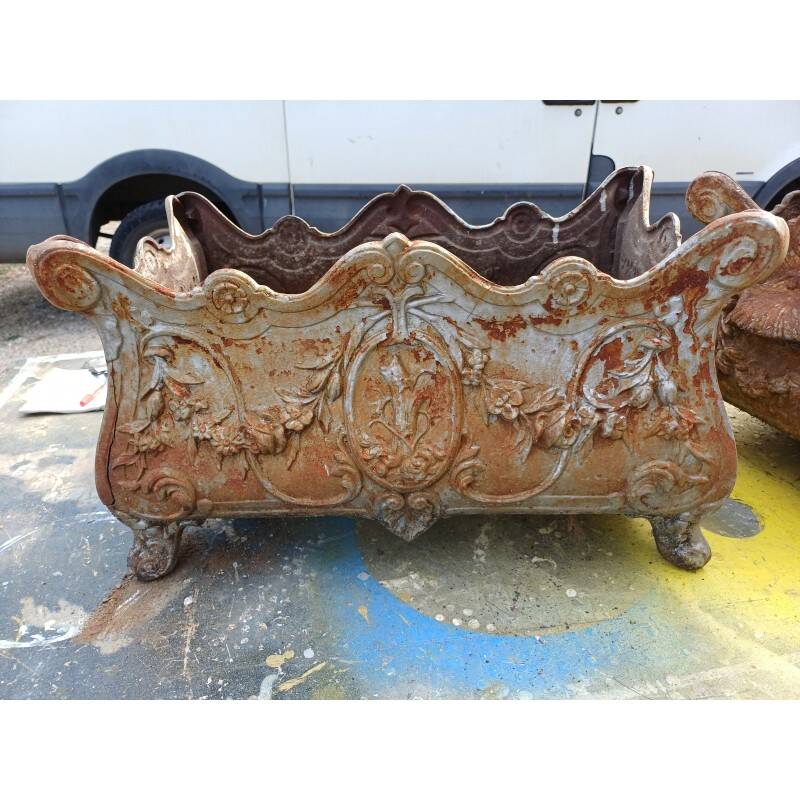 Pair of enamelled cast iron planters from 1900 from Charleville-Mézières