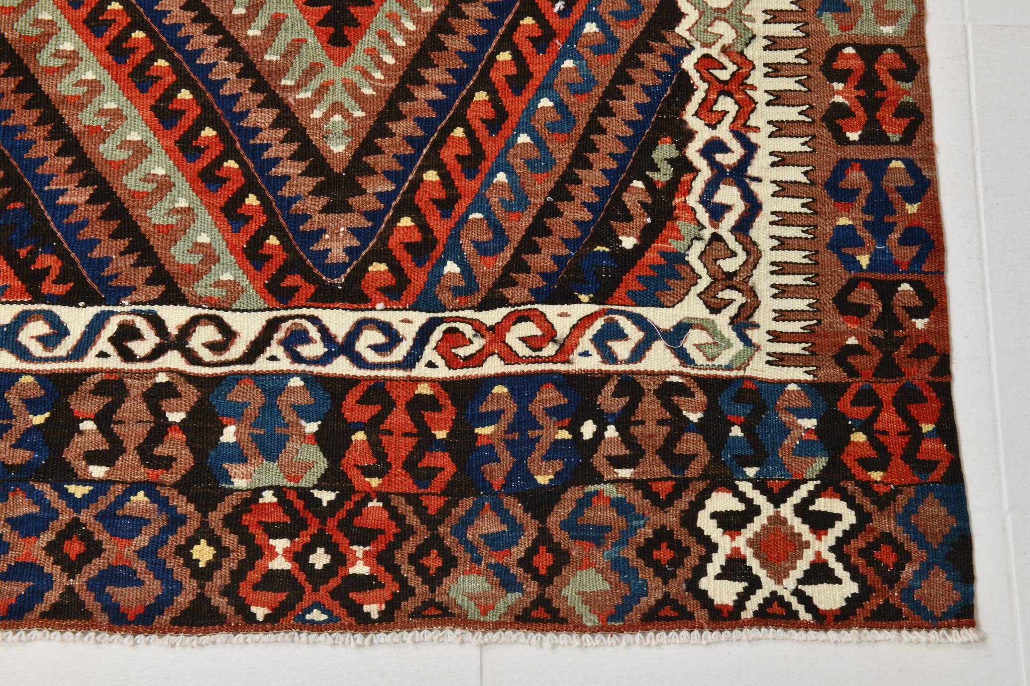 Mid Century Modern Turkish Kilim Rug, 157x265 Cm