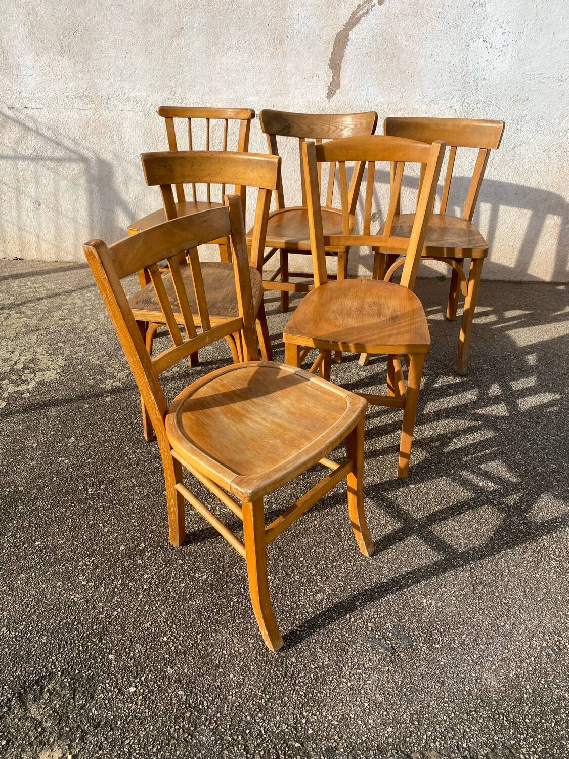 Set of 6 light bistro chairs