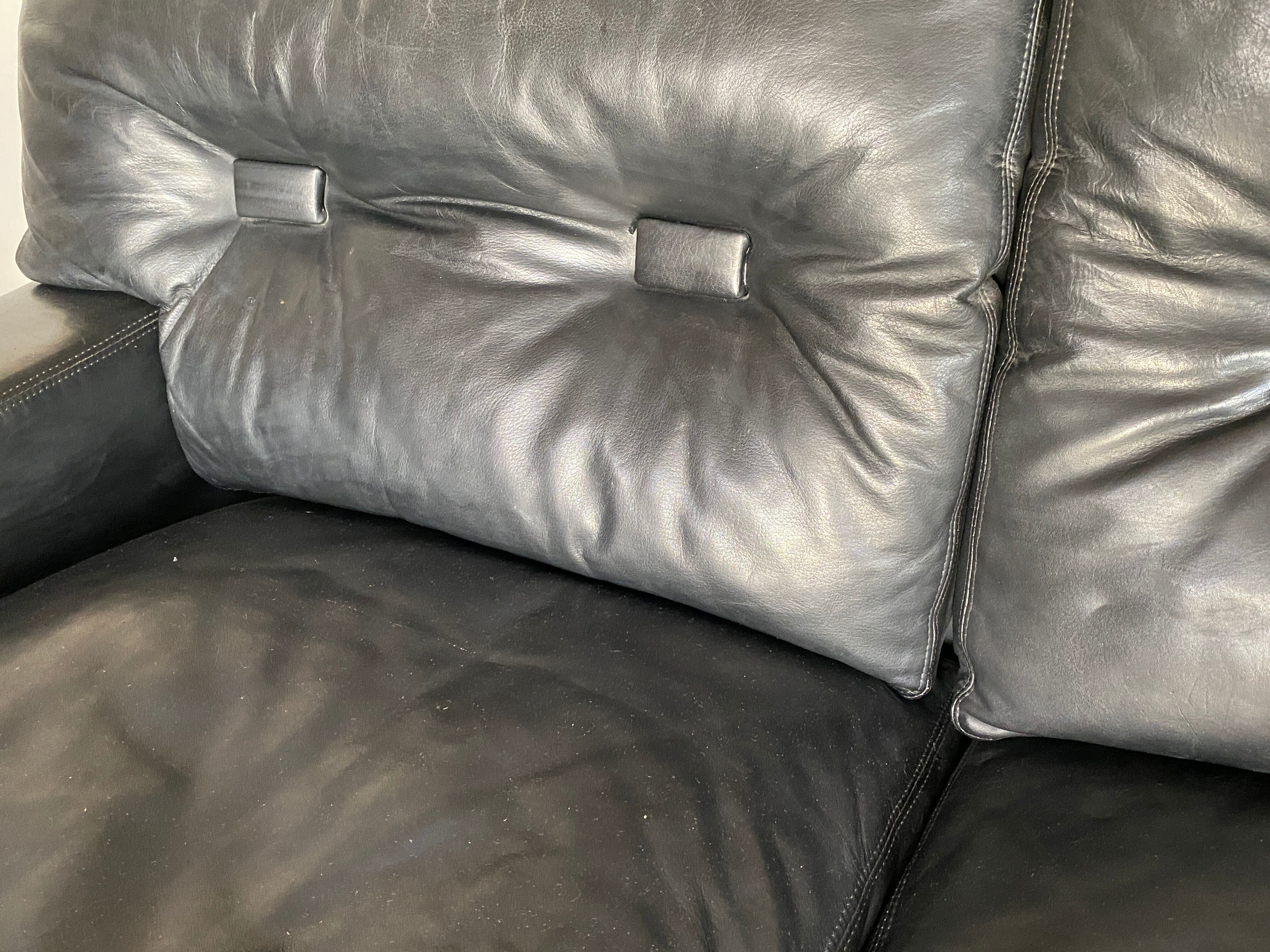 Sofa 3 places Genuine black leather brand ERTON