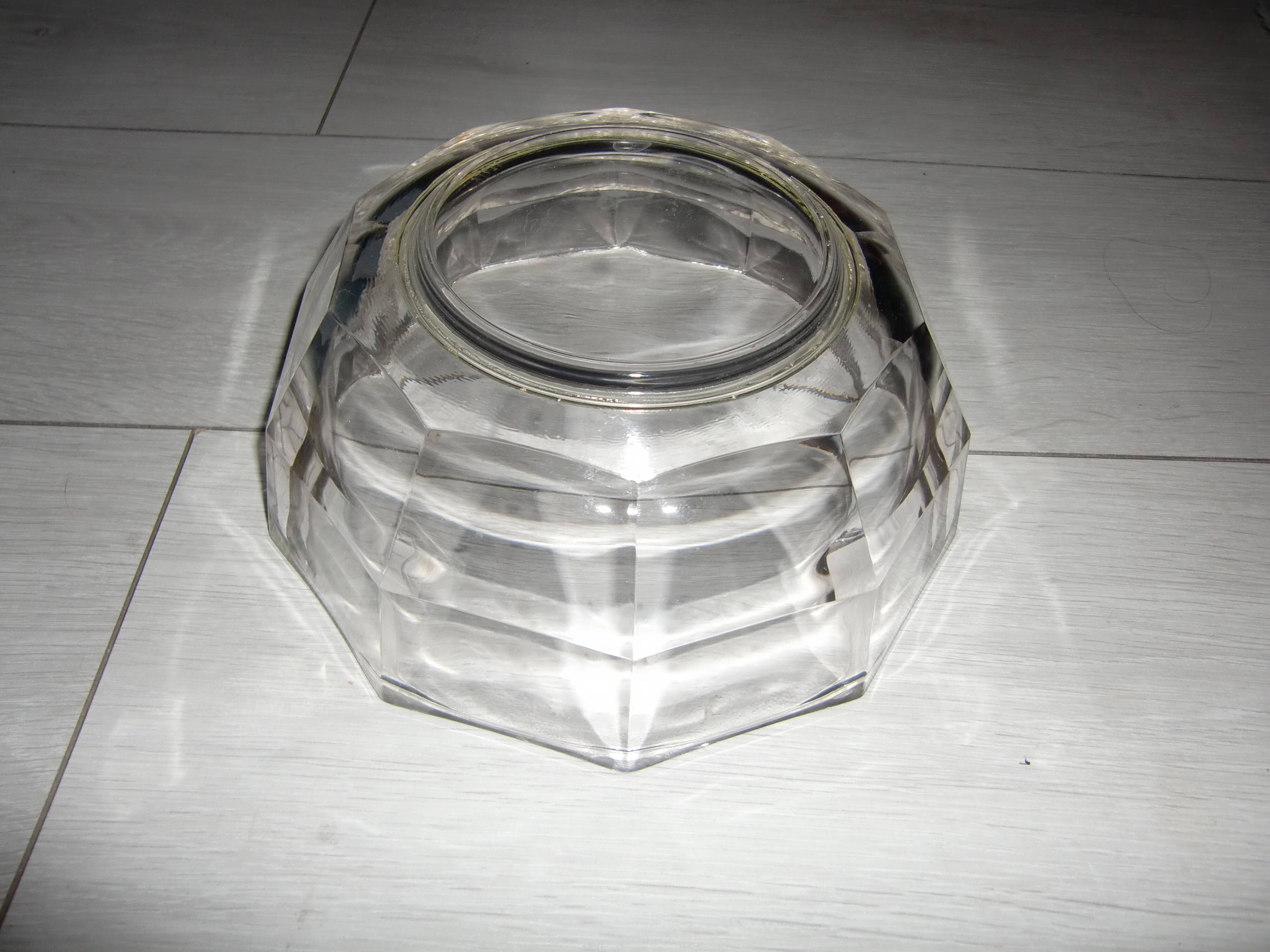 Solid crystal salad bowl