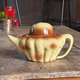 Brioche teapot