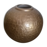 Golden vase