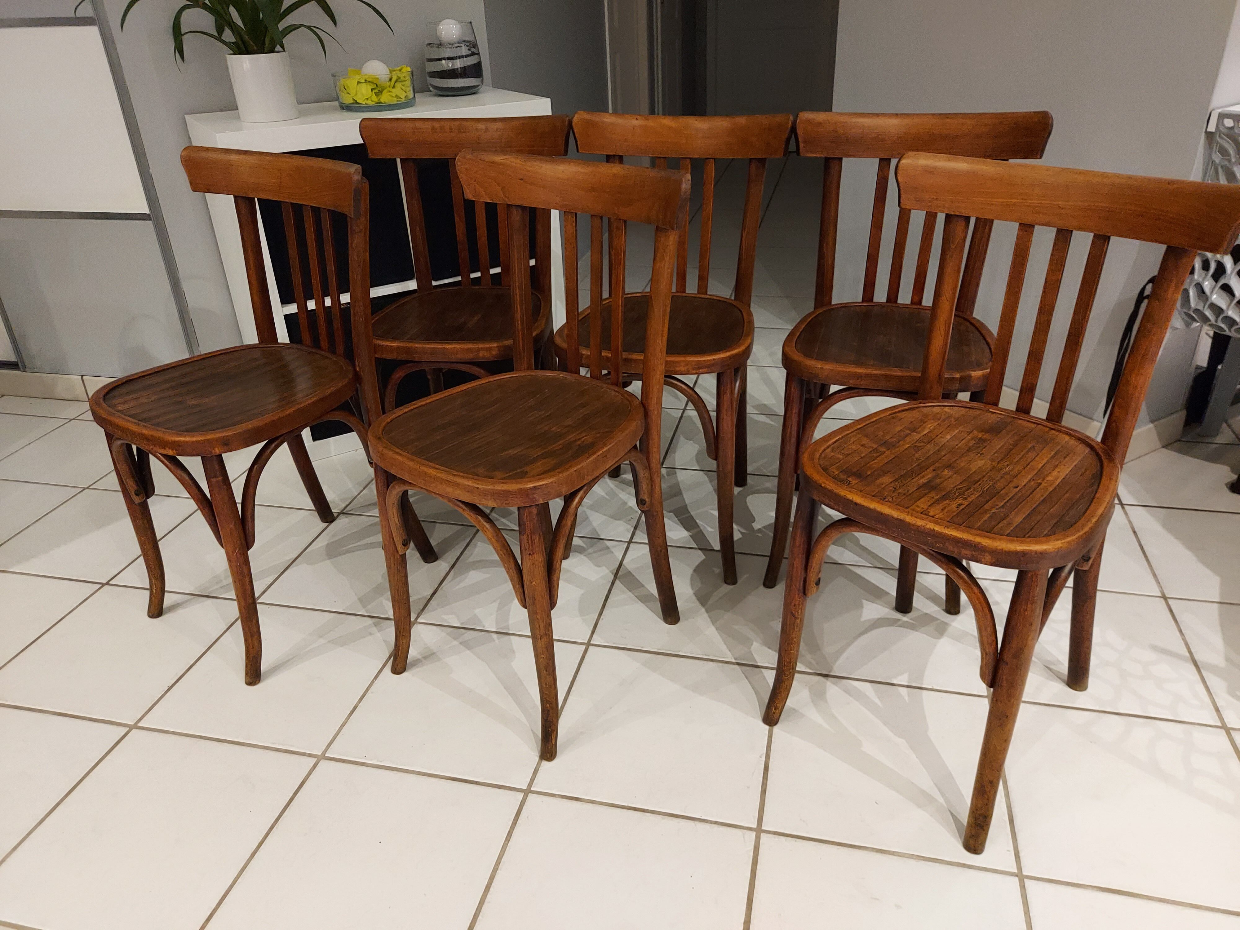 Suite of 6 chairs by Bistrot Baumann in 1940