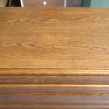 Oak chest of drawers
