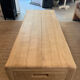 Table basse en chêne blond