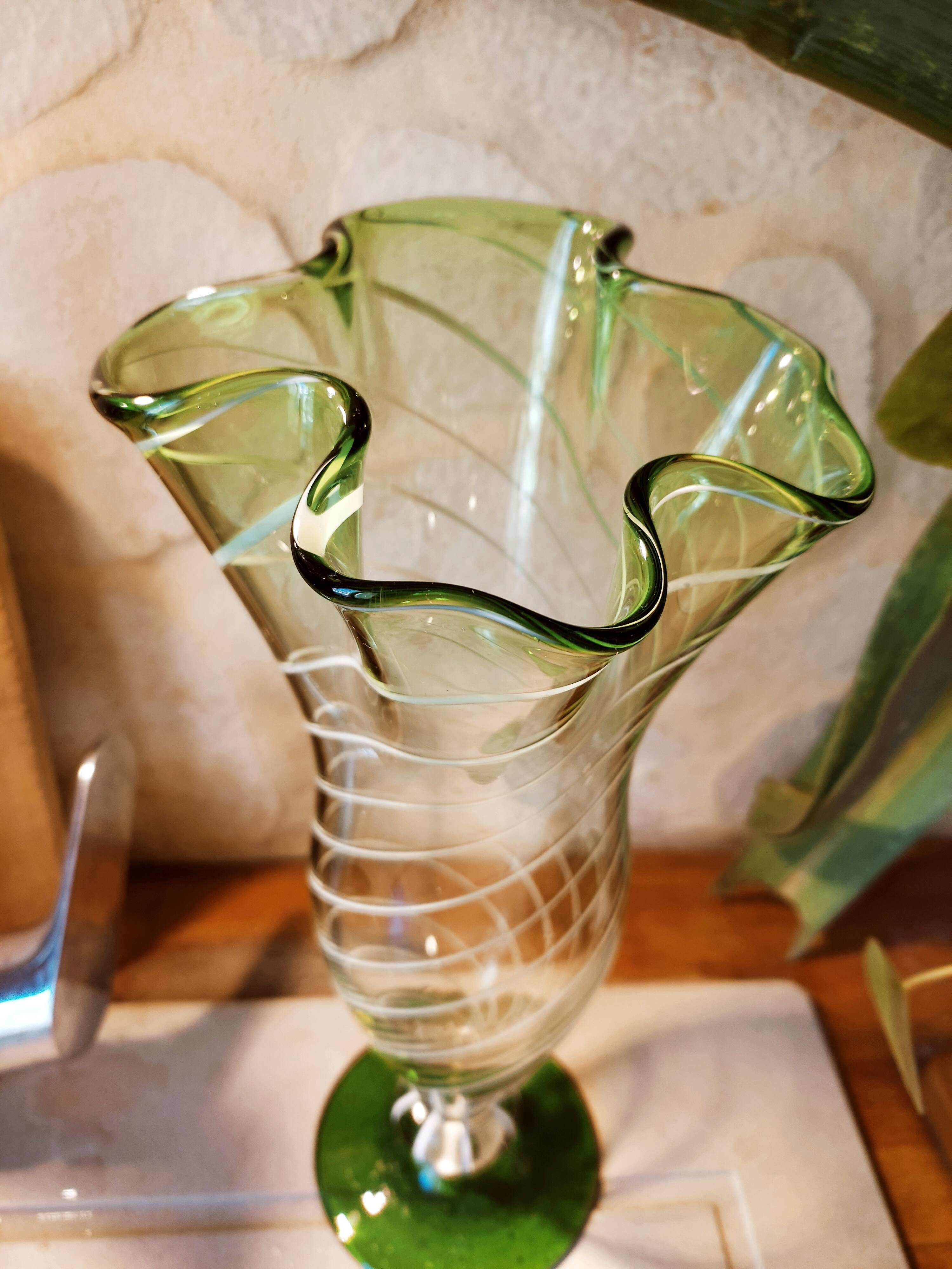 Vase in gradients of green Murano