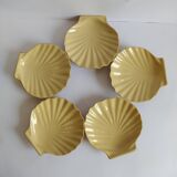 Set of 5 vintage beige ceramic scallop shells