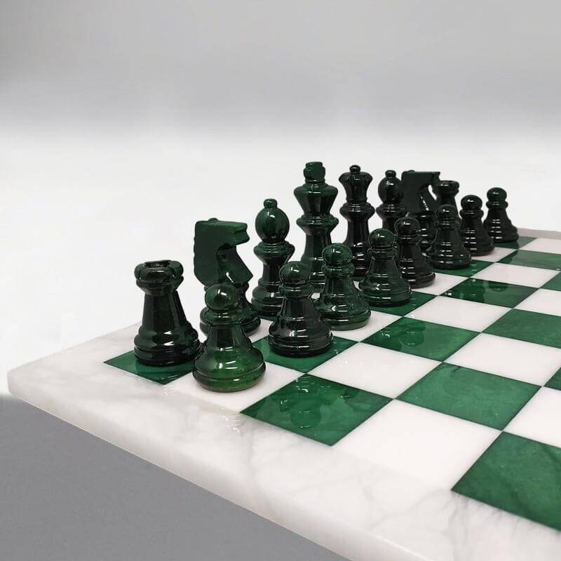 1970s Italian Volterra Alabaster Chess Set in Rare Forest Green and White