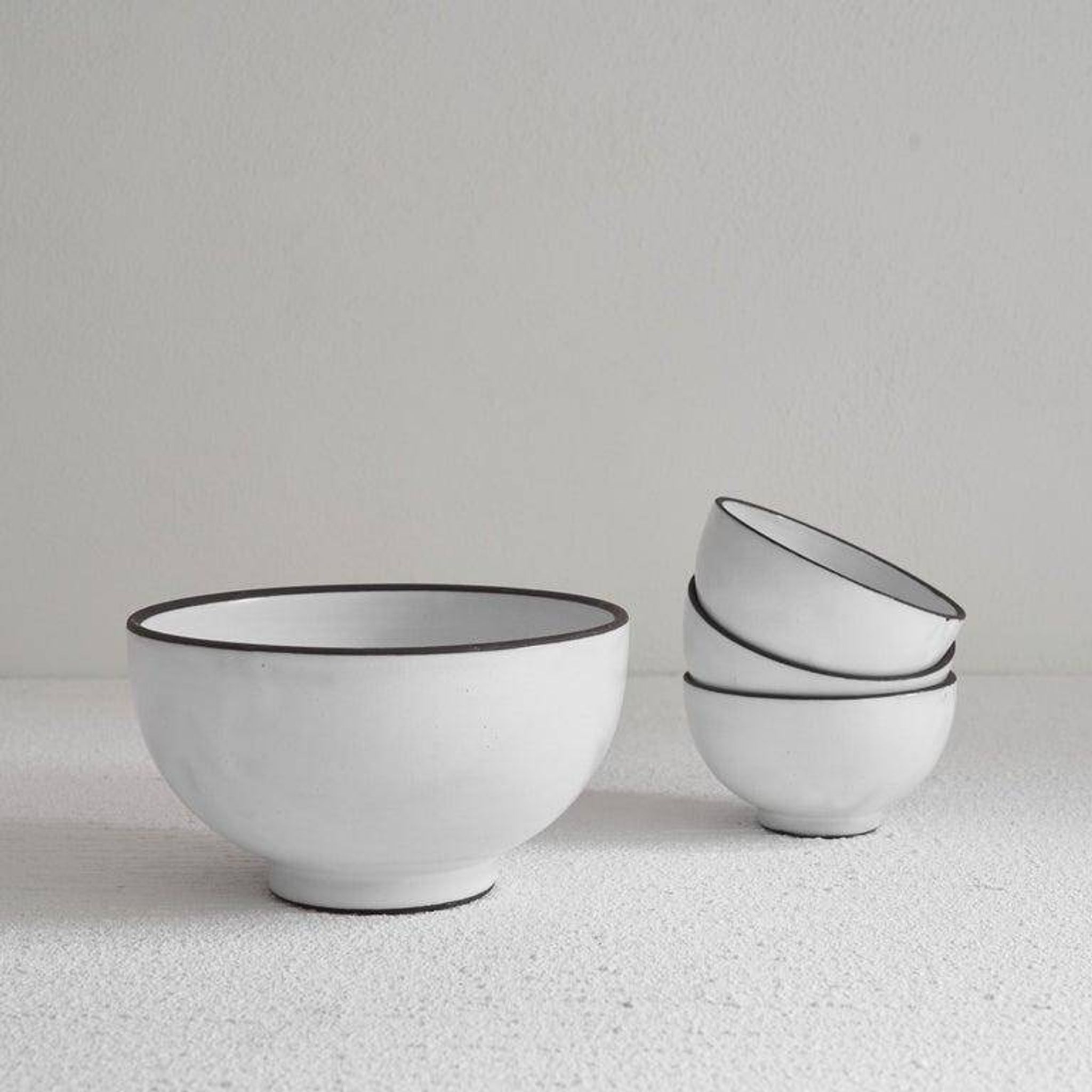Set of studio pottery bowls mid-century, 1960s