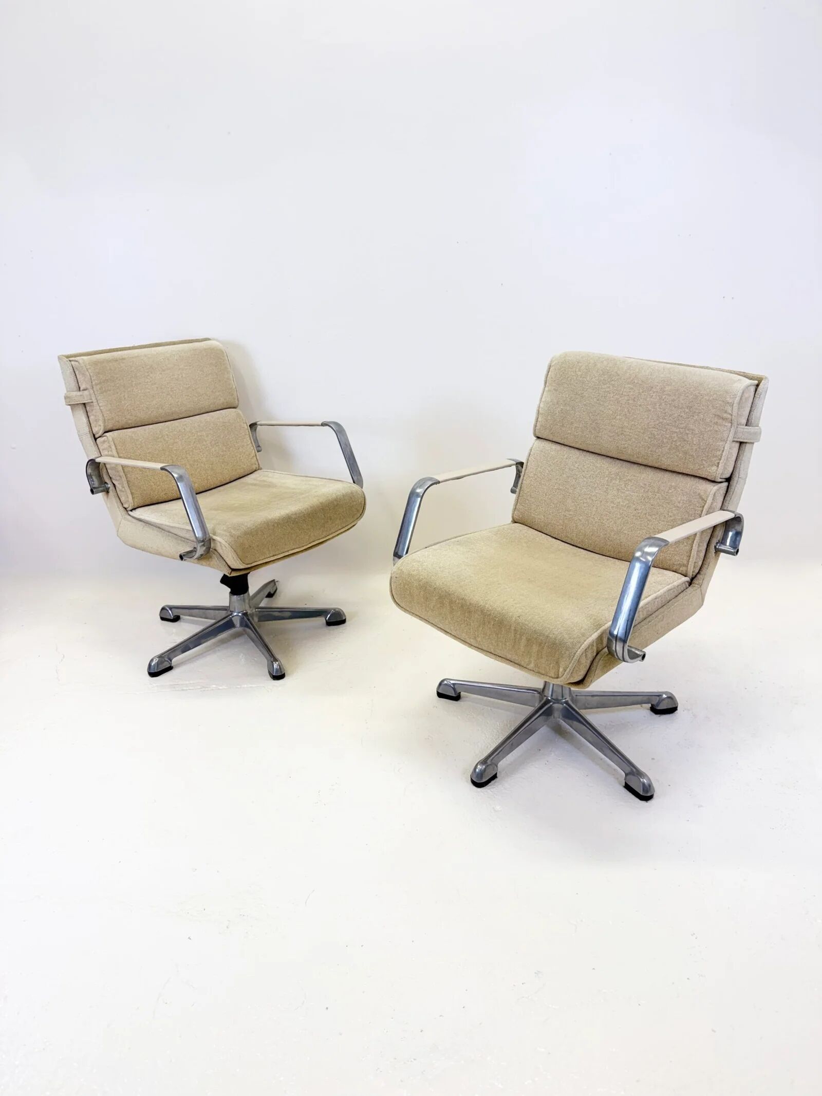 Eames "Ivory" armchair pair for Herman Miller – 1950s