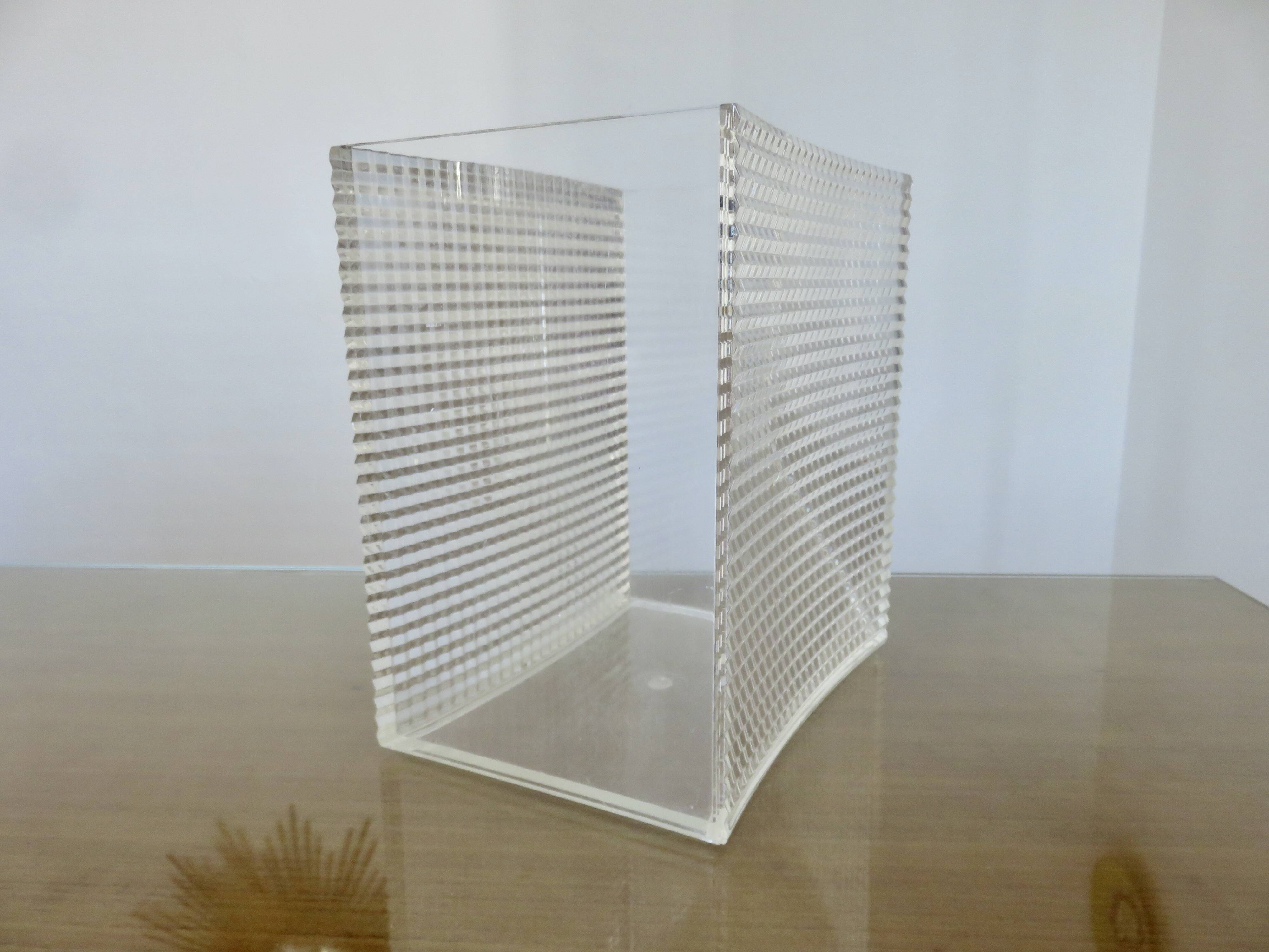 Lucite wastepaper basket "Sally designs", USA, 1970