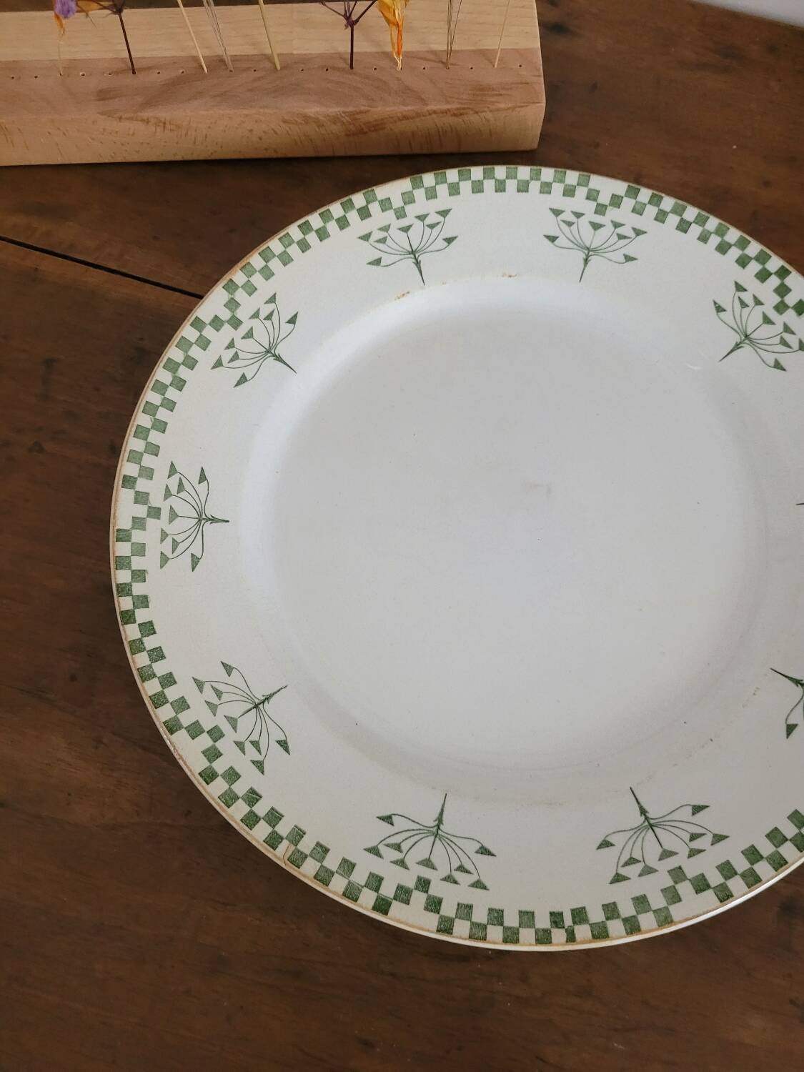 Labrador Creil and Montereau serving plate