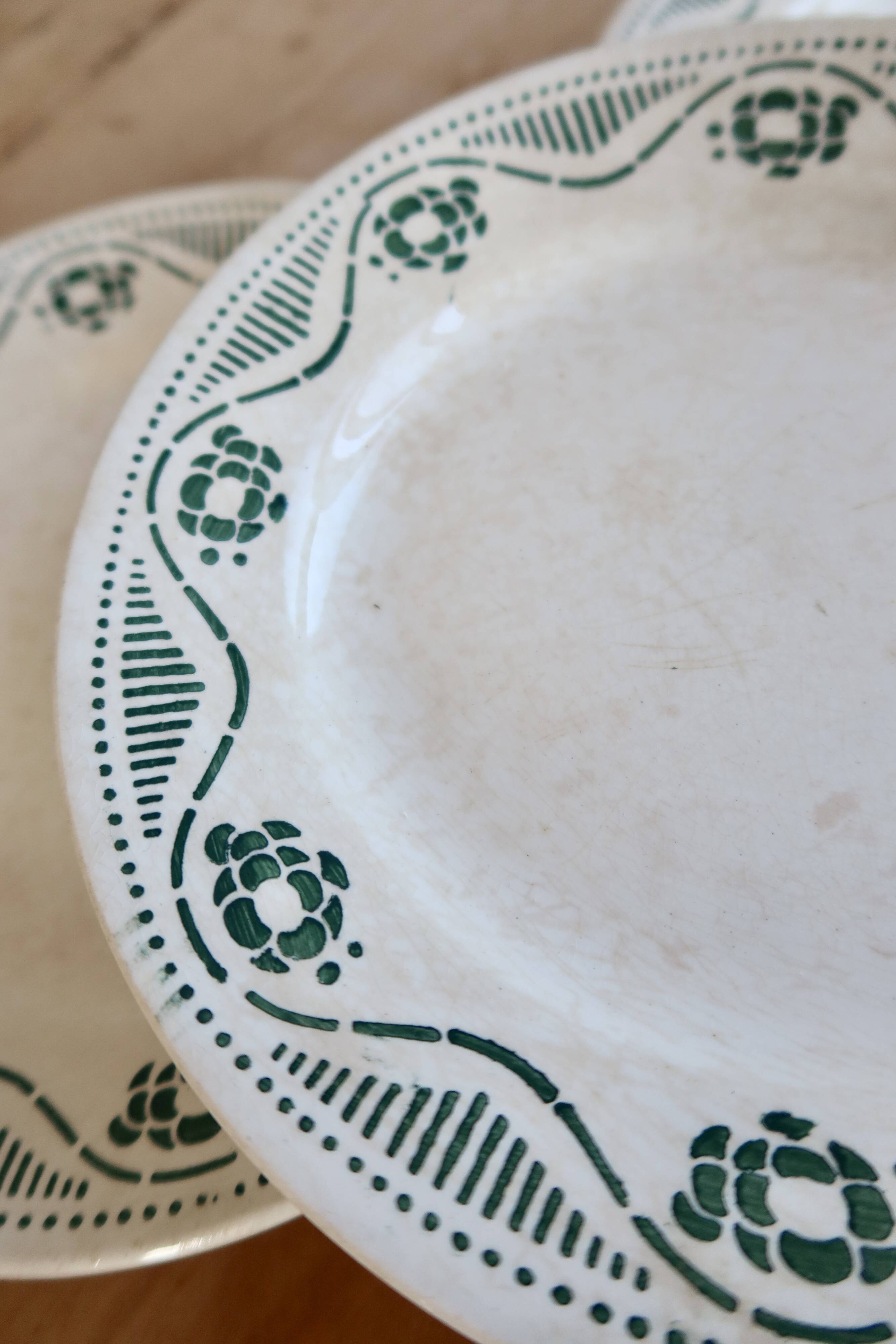 4 flat plates ironstone New Galleries Ennegé Paris - Model Ro