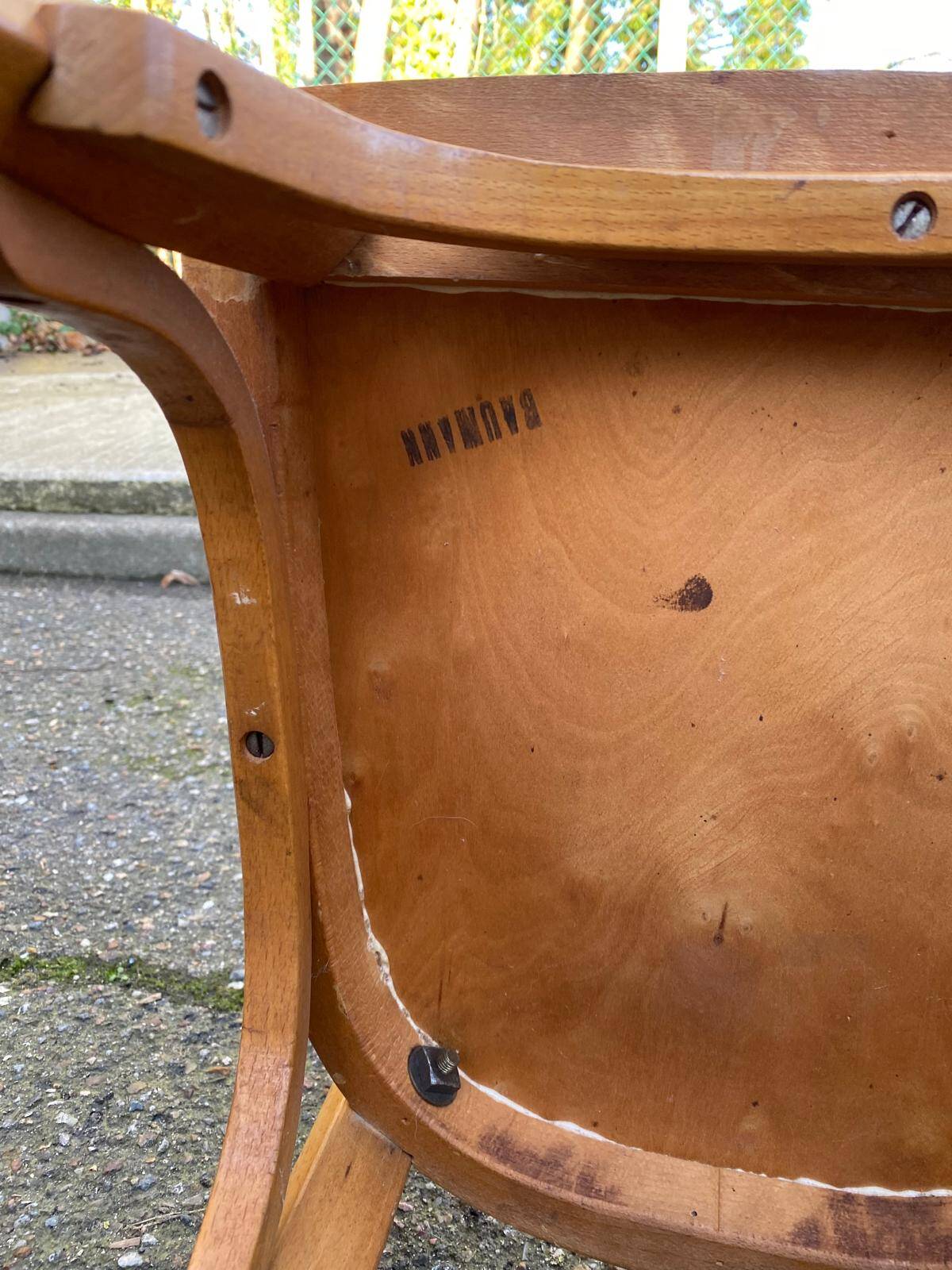 2 Scandinavian bistro chairs by Baumann in light wood from 1980.