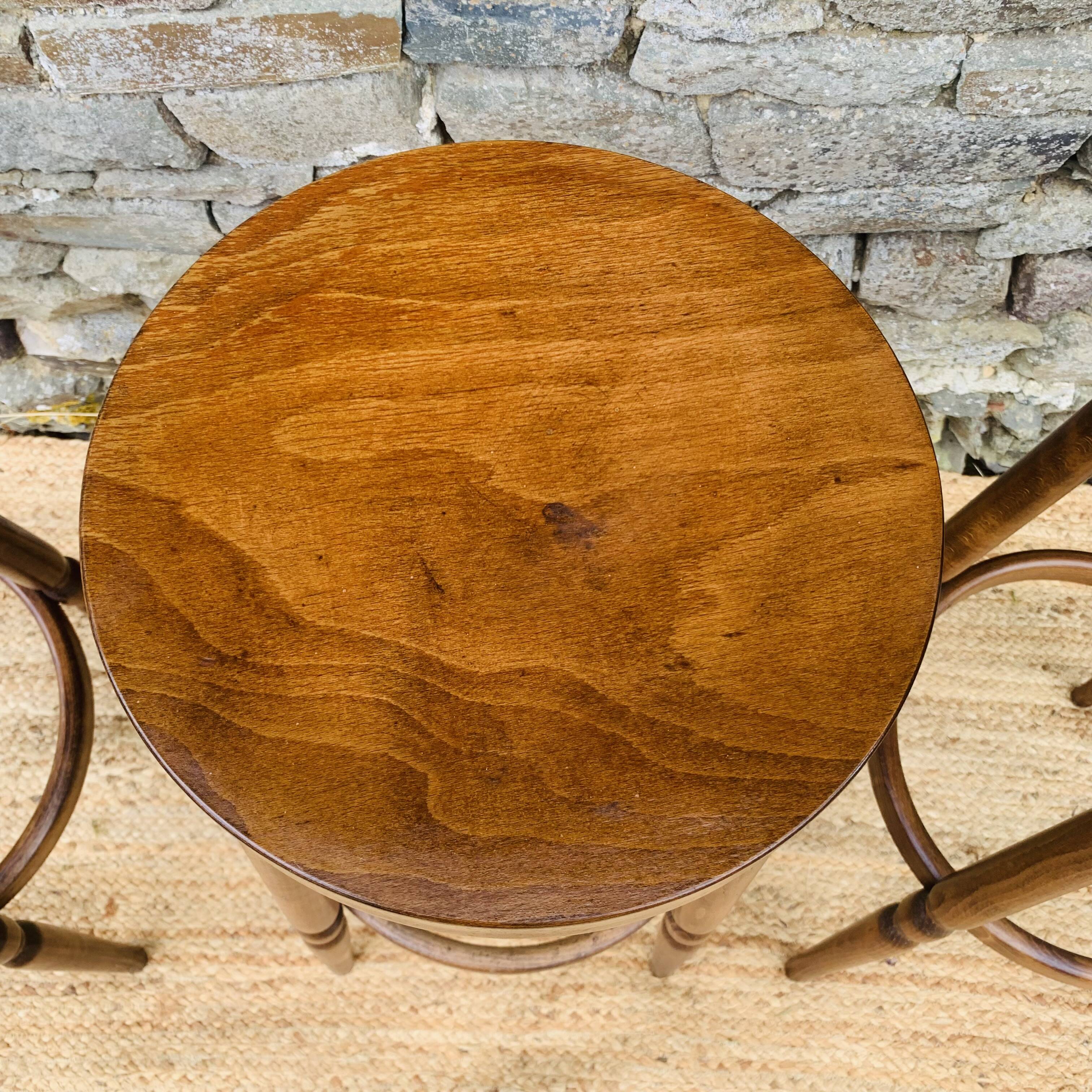 Trio de tabourets hauts de bistrot vintage