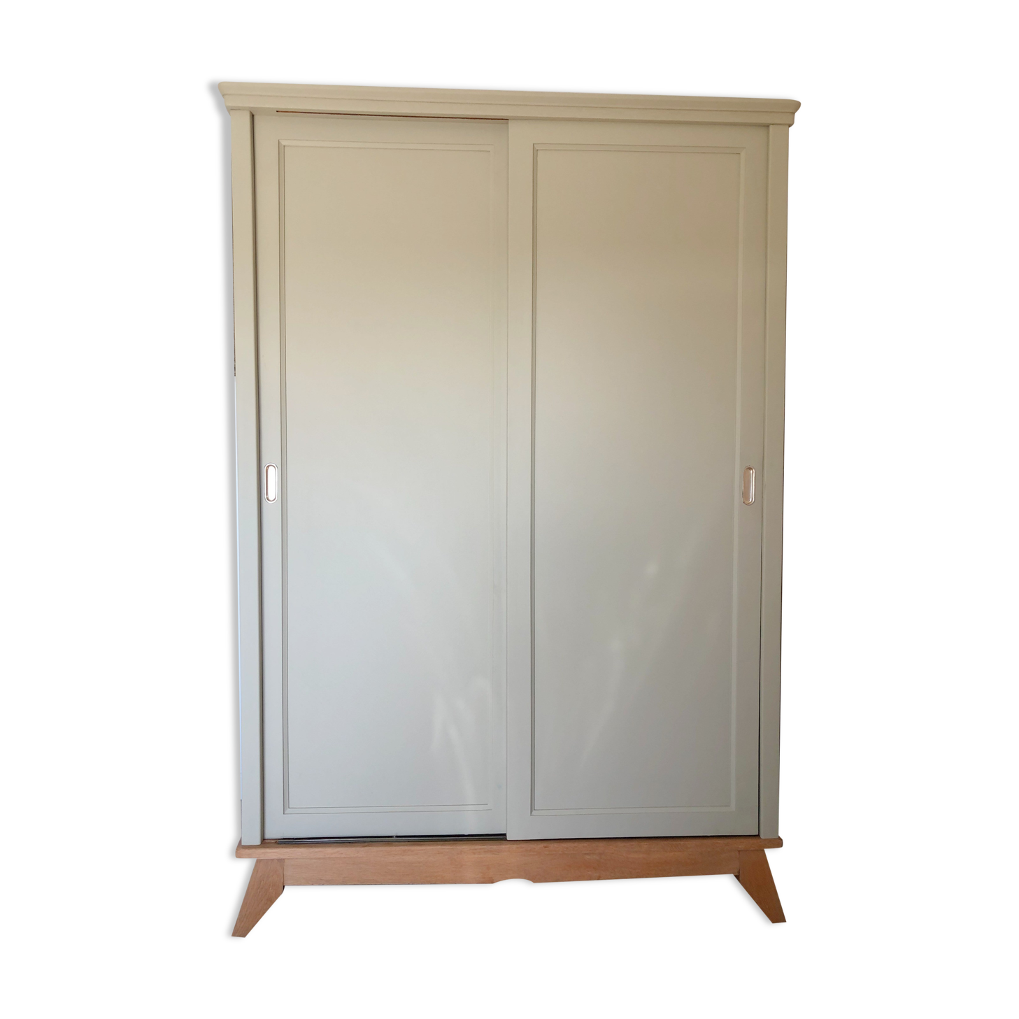 Wardrobe with sliding doors from the 50s/60s