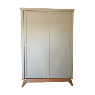 Wardrobe with sliding doors from the 50s/60s