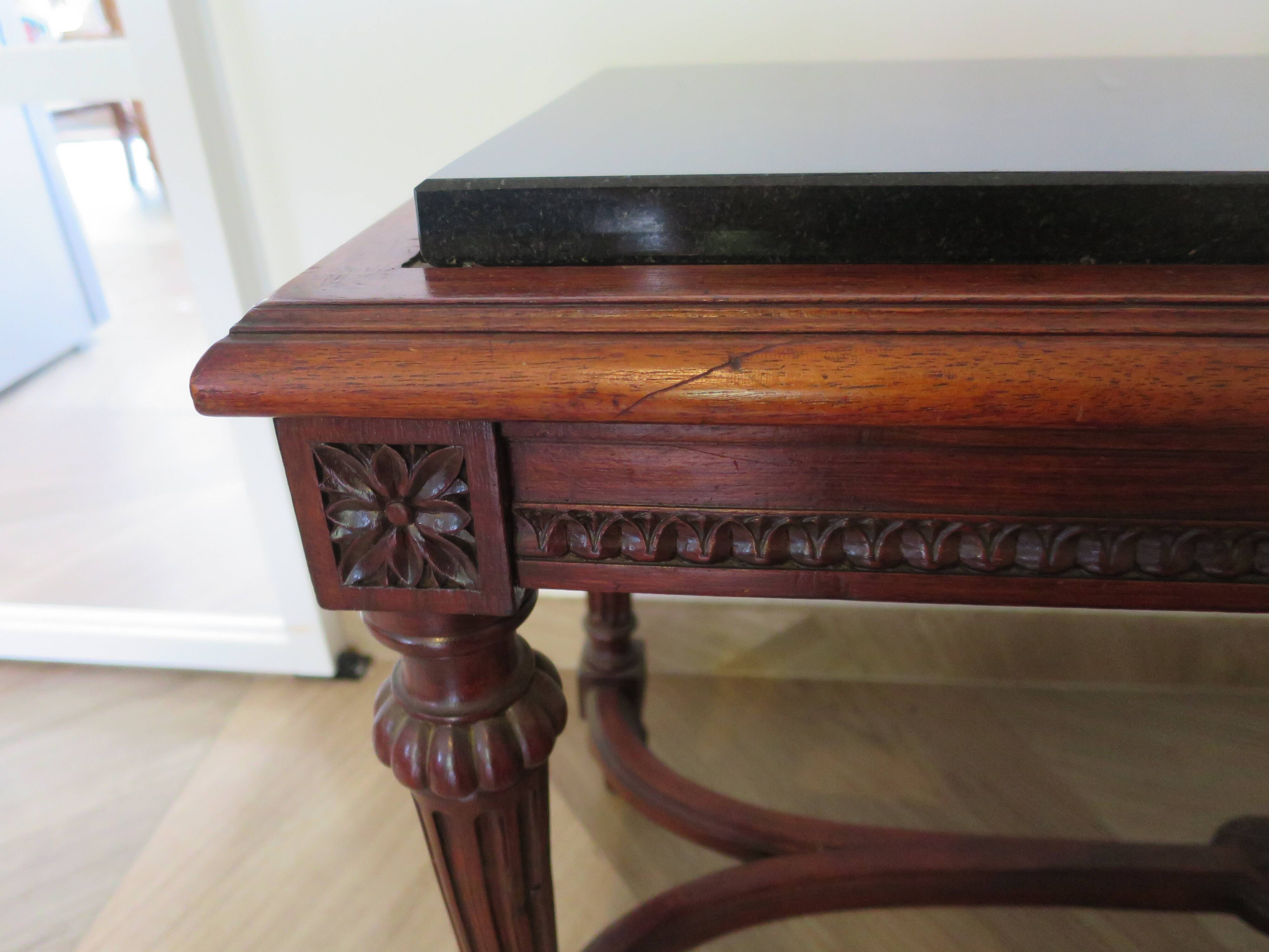 Coffee table - black marble top - Louis XIII style - H-shaped crossbar base