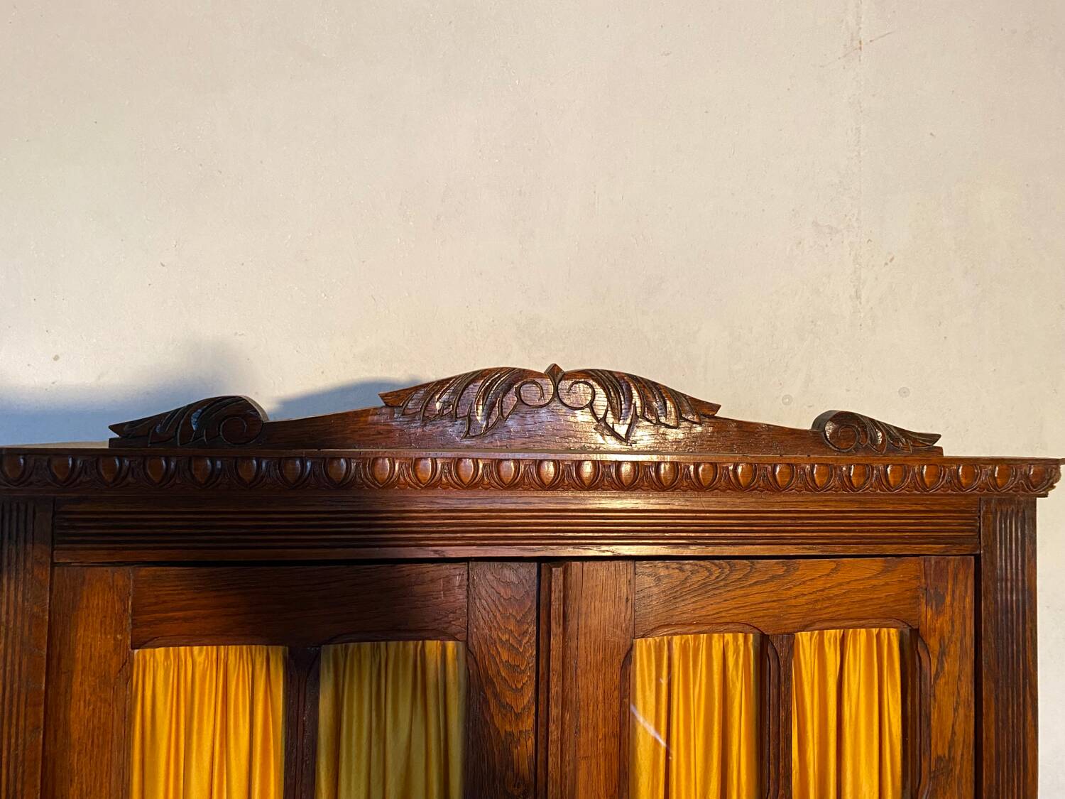 Small Parisian wardrobe