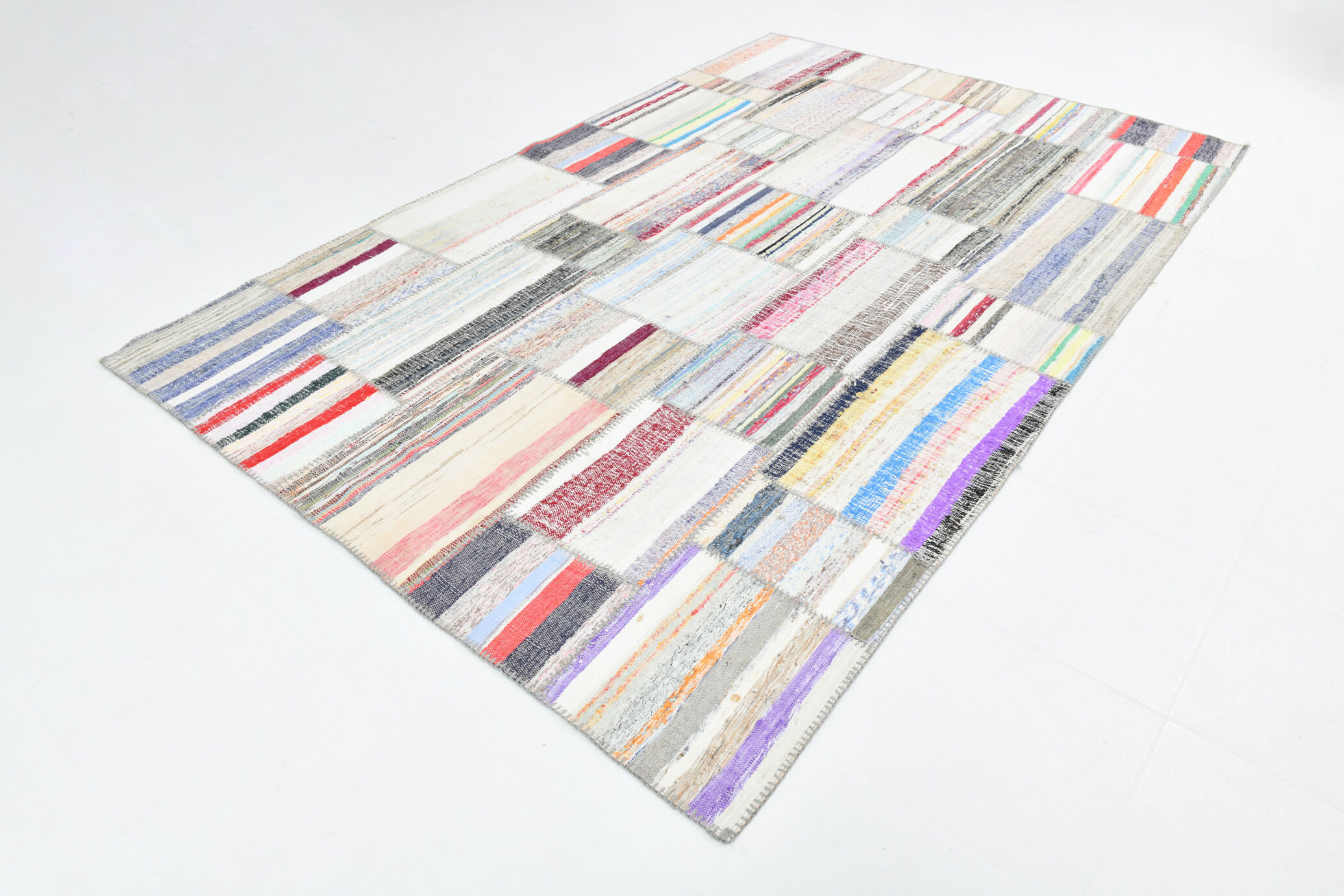 Bohemian ethnic rug 308x207cm