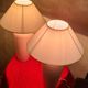 paire de lampes 1970 ceramique rose mat et abat jour blanc cassé  neuf inte