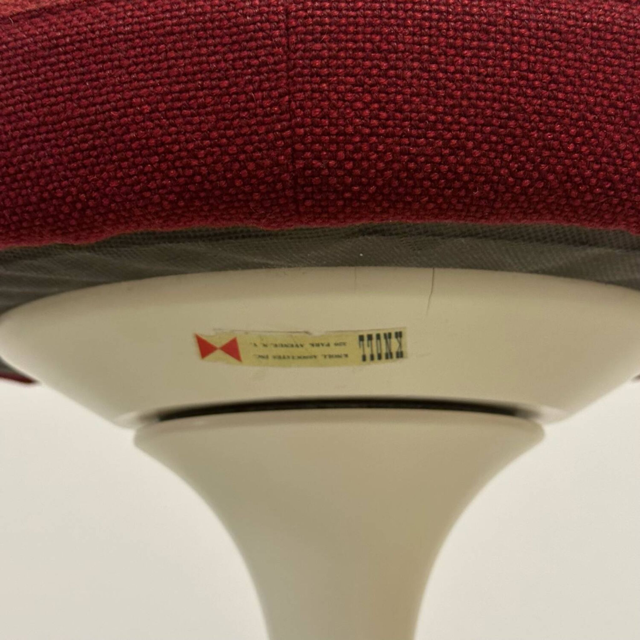 Tabouret pivotant Eero Saarinen par Knoll International années 70