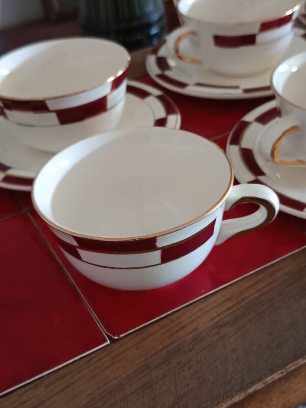 10 tasses à café vintage et 9 sous tasses faience de Salins 1950