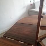 Extendable rosewood butterfly round table