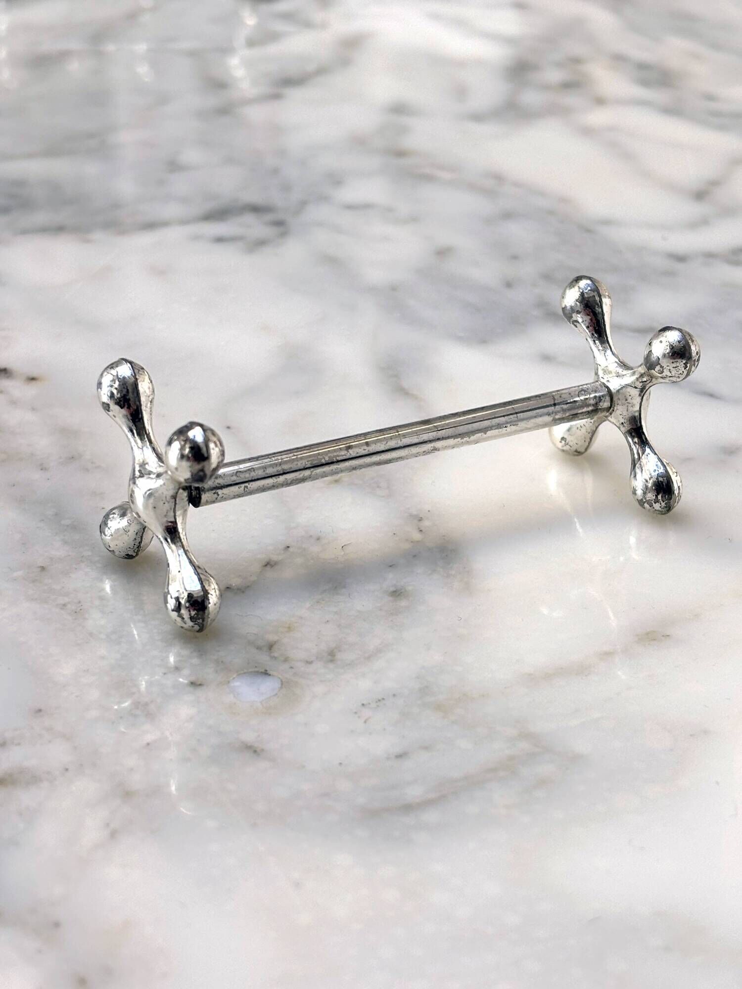 Set of 6 silver metal knife rests in the Letang Remy style
