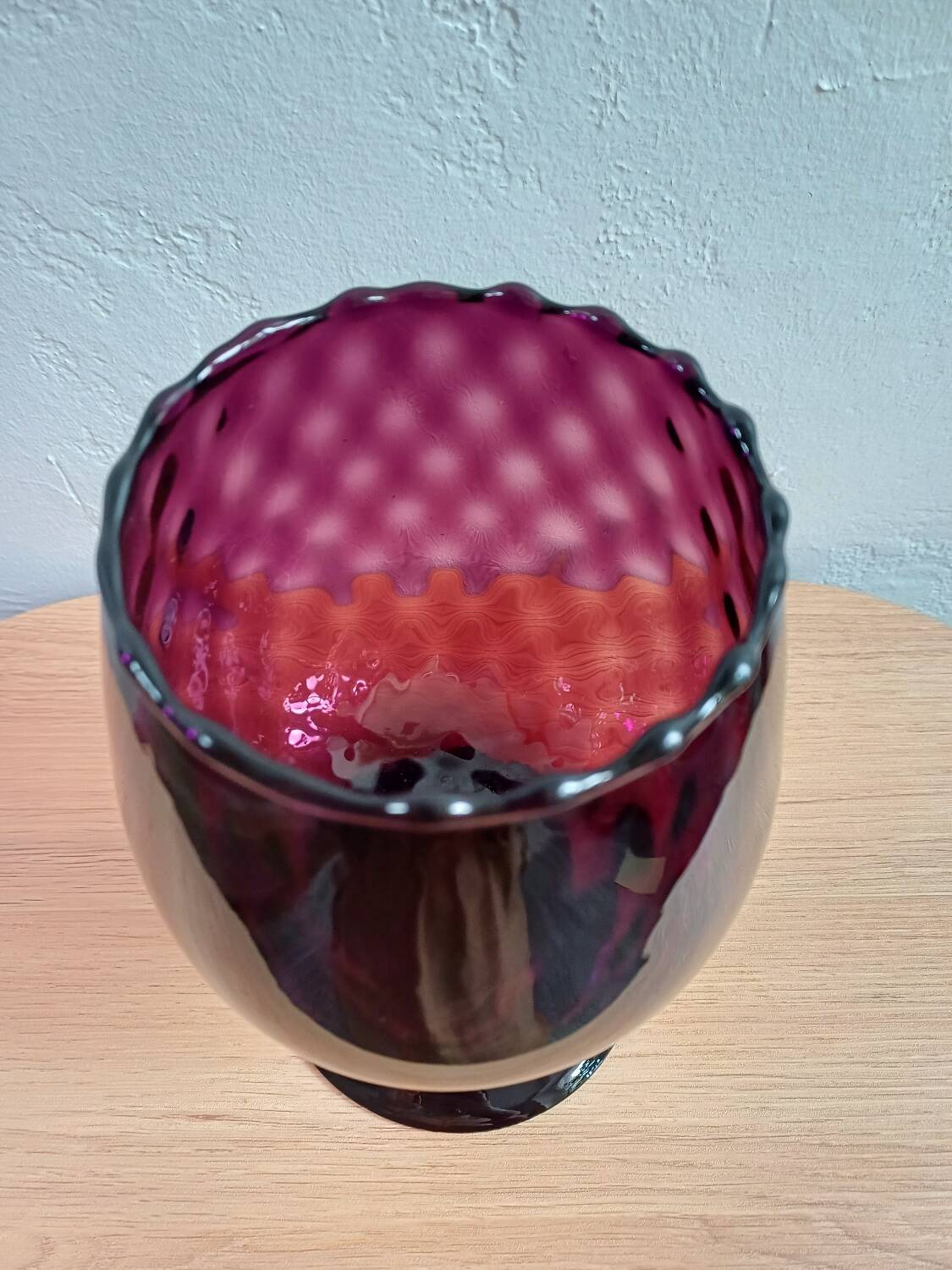 Vase en verre Empoli améthyste – Verre d'art italien soufflé à la main, milieu du siècle