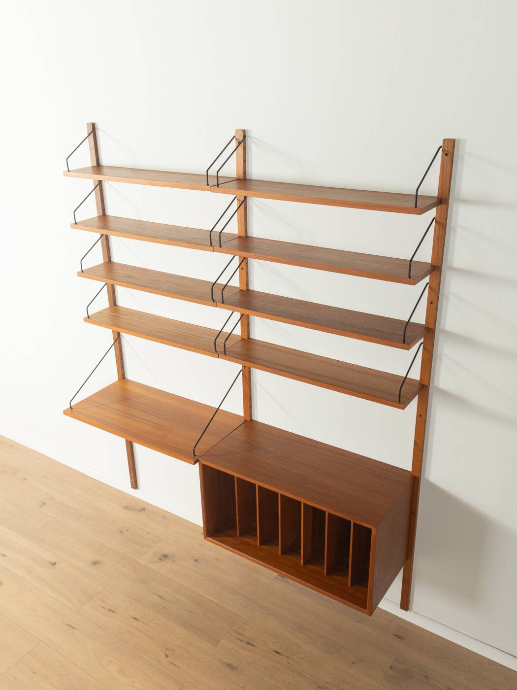 1960s wall shelf Poul Cadovius