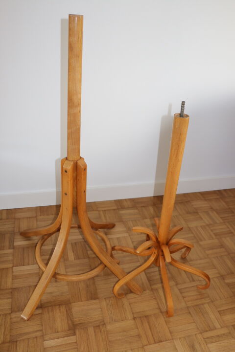 Baumann simple light beech parrot coat holder